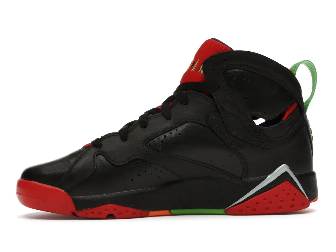 Детские кроссовки Lifestyle Jordan 7 Retro Jordan, Black/University Red-Green Pulse-Cool Grey — фото 3