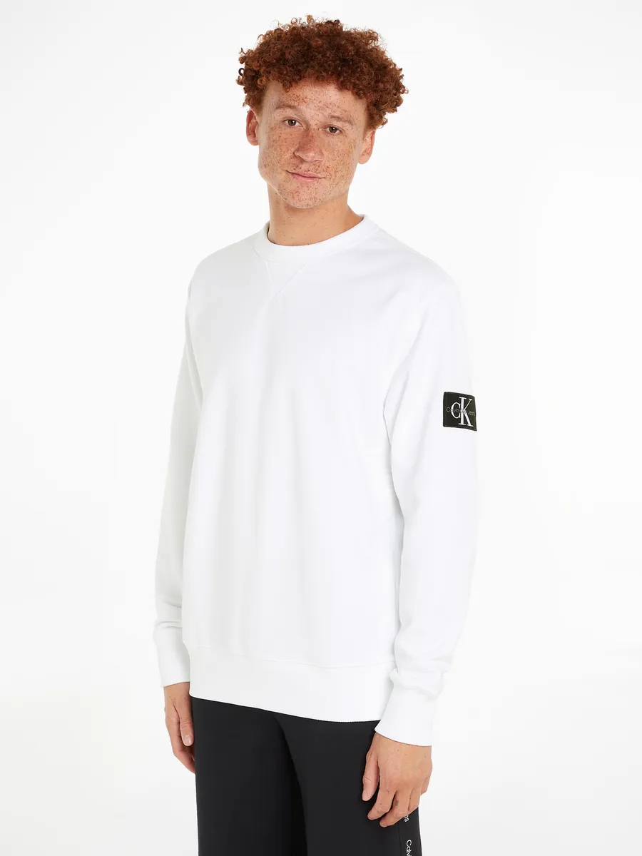 

Толстовка Calvin Klein Jeans "BADGE CREW NECK" с нашивкой-логотипом, белый