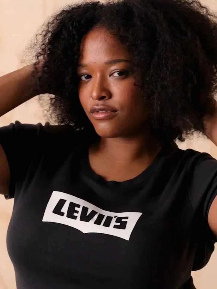 Женская футболка с принтом Levi's, Black — фото 4