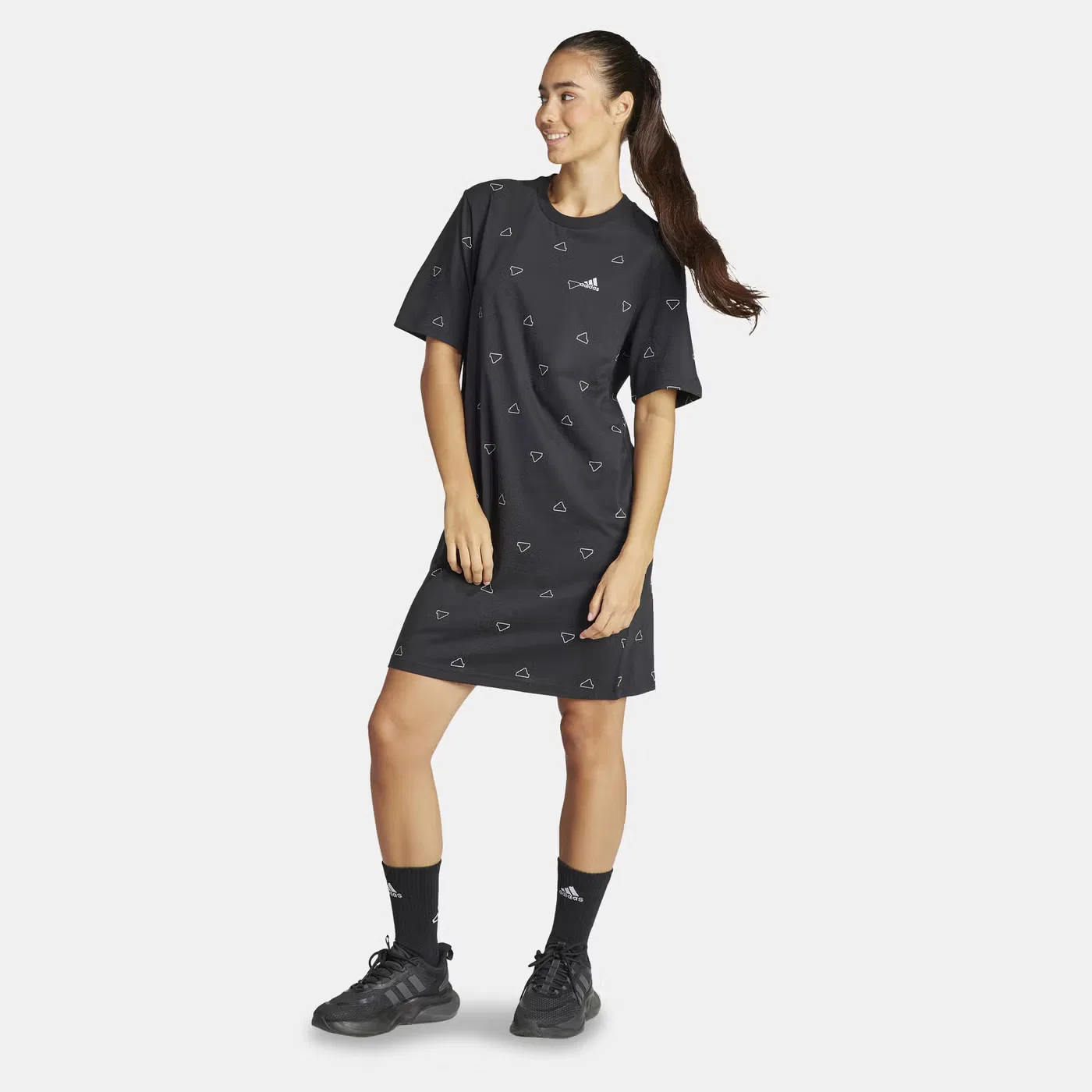 Платье-футболка с принтом Essentials Graphic Adidas, черный