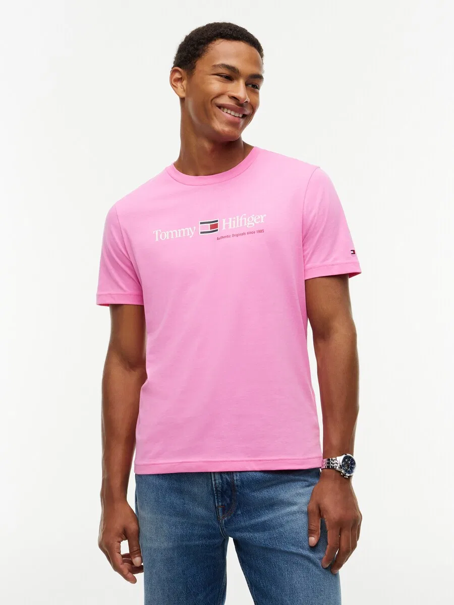 Футболка TOMMY HILFIGER BRAND LOVE светло-розового цвета — фото 2