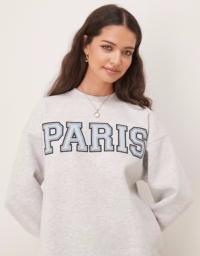 

Толстовка свободного кроя с логотипом Gina Tricot Paris светло-серого меланжевого цвета