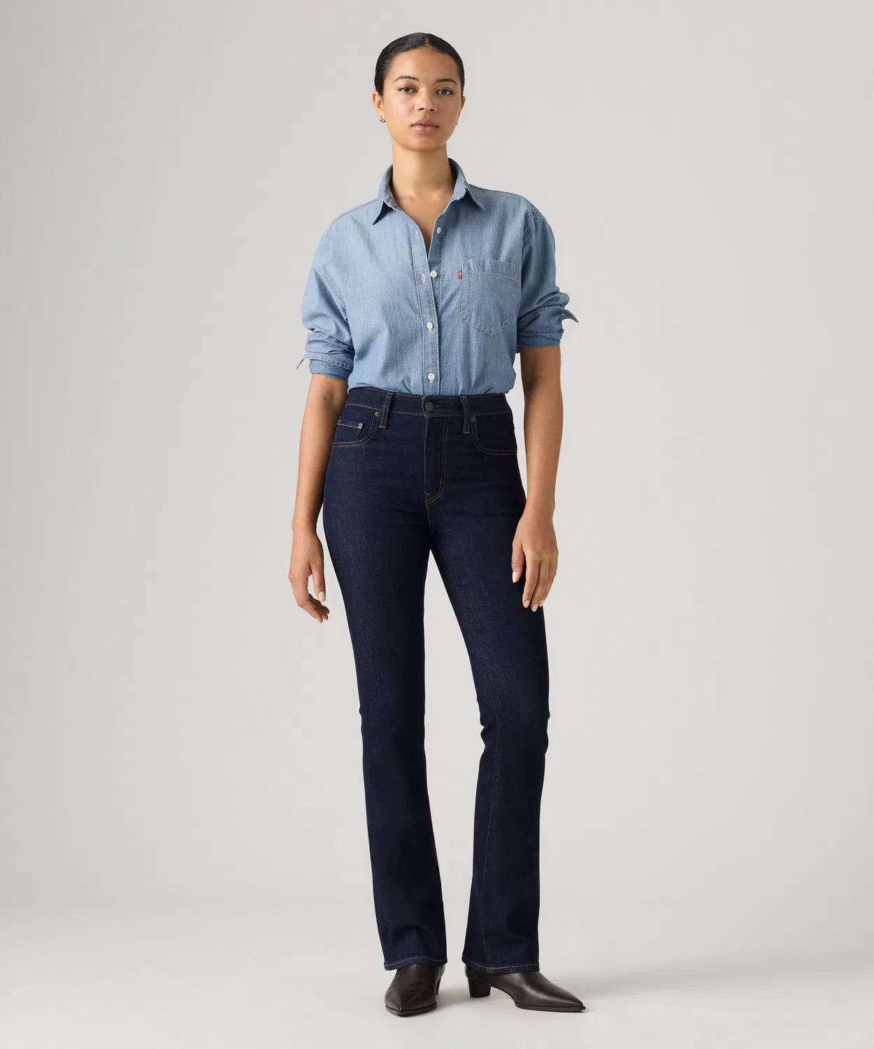 Женские джинсы с высокой посадкой, модель 725 Levi's, Dark Indigo Blue — фото 2