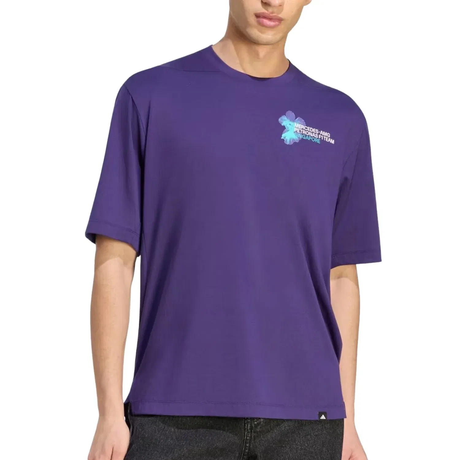 Мужская футболка Mercedes AMG Petronas F1 Team Vanda Bloom T-Shirt Asia Sizing 'Dark Purple' adidas, Dark Purple — фото 2