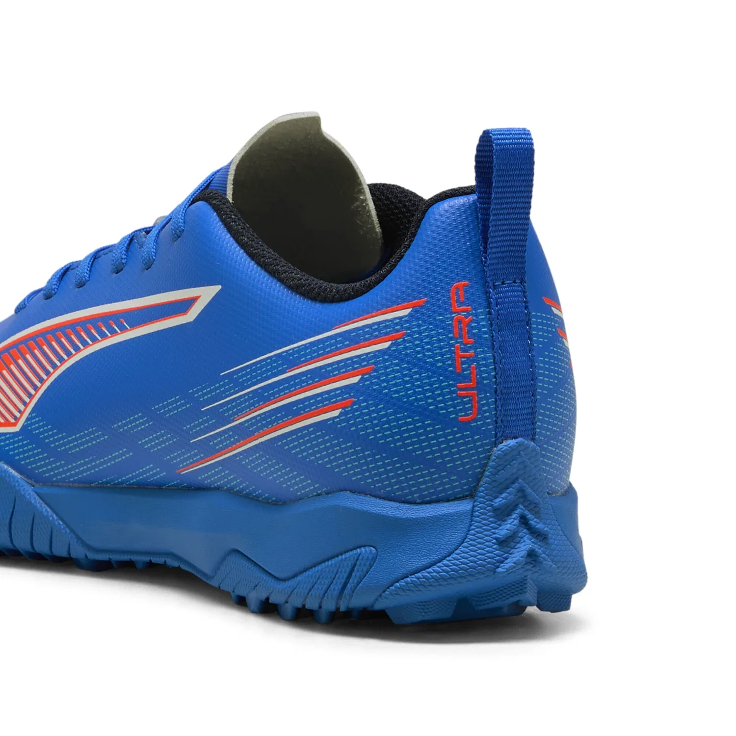 Детские футбольные бутсы ULTRA 6 PLAY TT PUMA, Ultra Blue/White/Glowing Red — фото 2