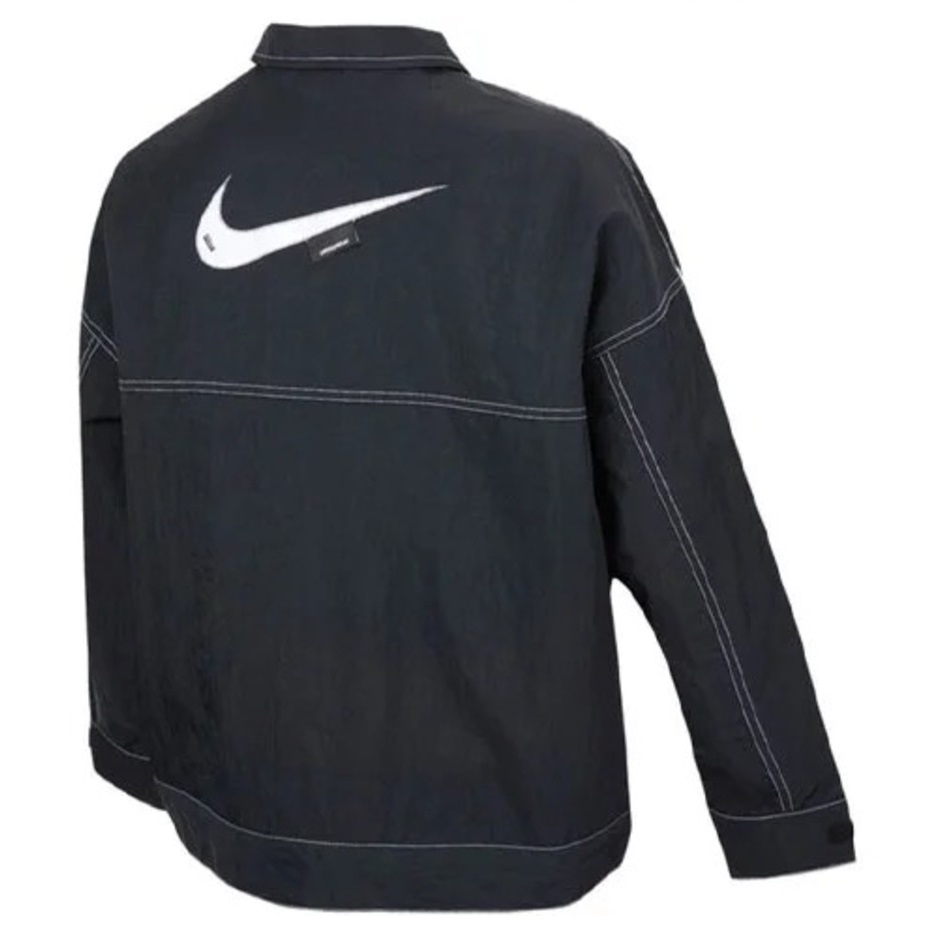 Куртка Nike SS22 Swoosh Back Logo Printing Woven, черный — фото 2