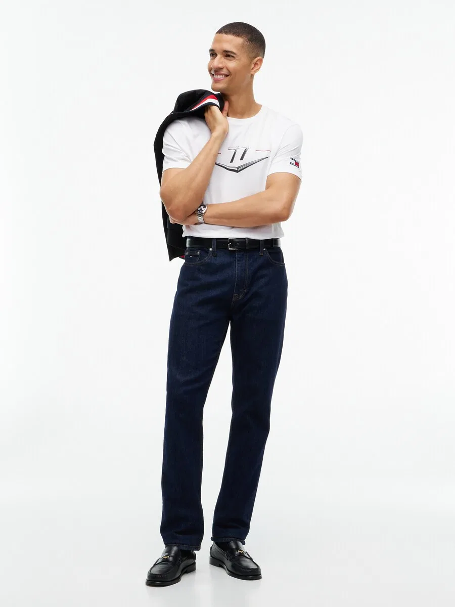 Футболка TOMMY HILFIGER 'TH X CF1 DRIVERS CHEVRON' белого цвета — фото 3