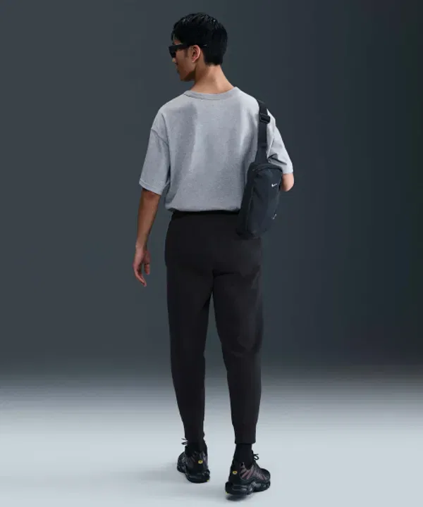 Тренировочные джоггеры Club Jogger M Nike, черно-белые — фото 4