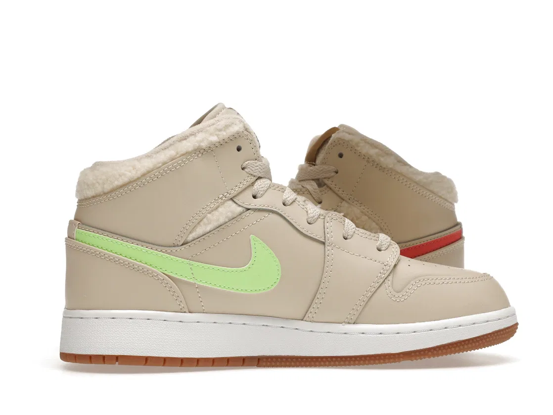 Детские кроссовки Lifestyle с флисовой подкладкой Jordan 1 Mid Utility, Pearl White/Dark Driftwood-Pink Salt-Racer Blue — фото 3
