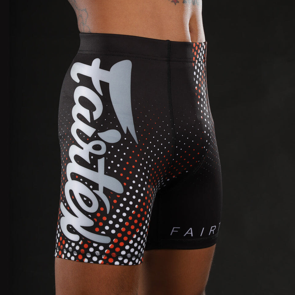 

Компрессионные шорты Fairtex Vale Tudo CP9, размер XXL, черный/оранжевый