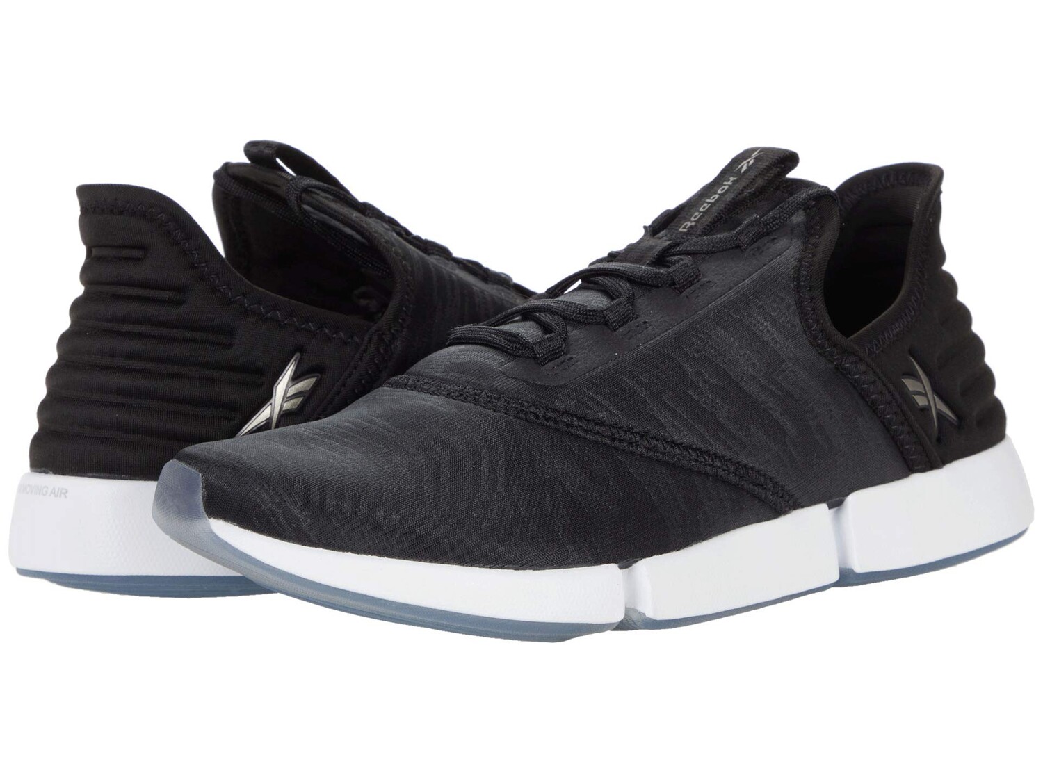 

Женские кроссовки Reebok Daily Fit, черный/голубой