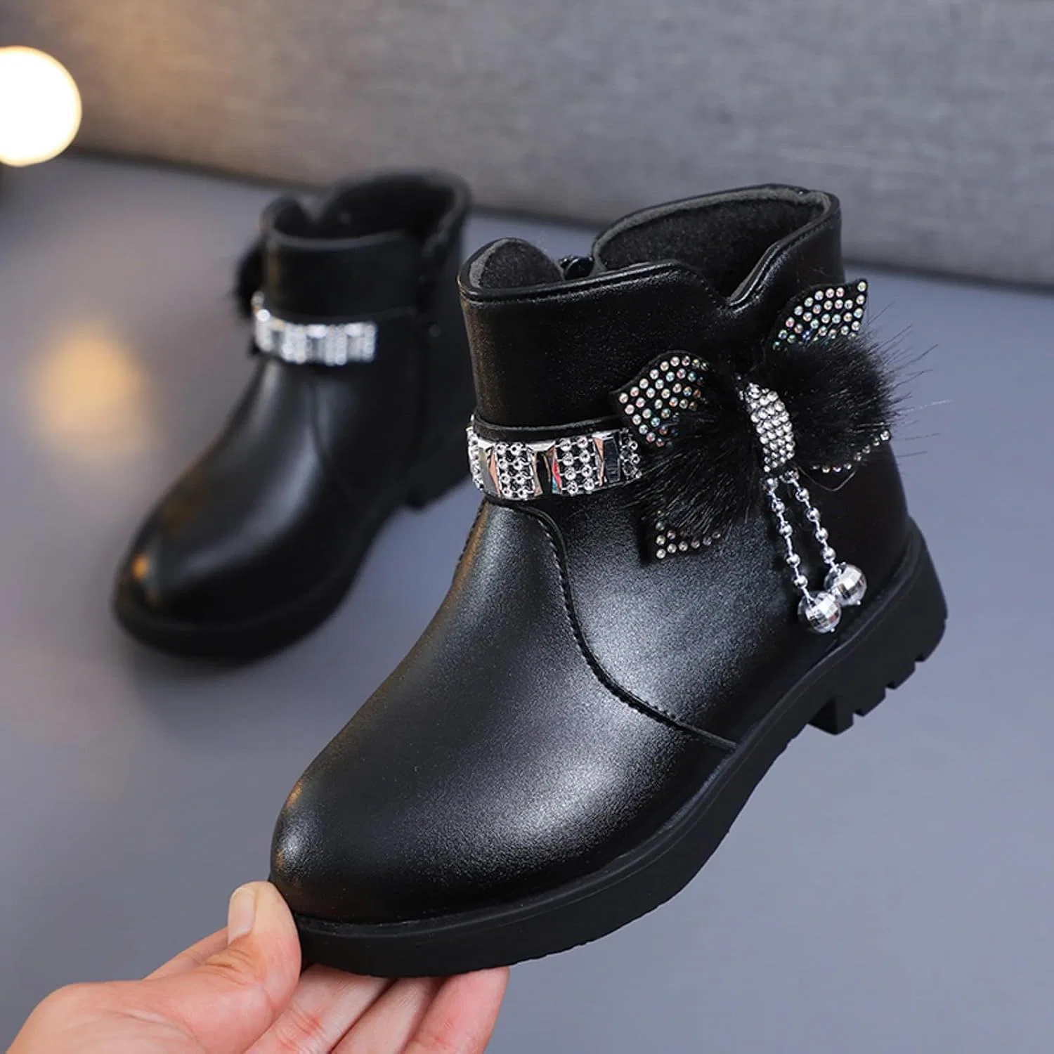 Детские зимние ботинки для девочек с бантом IWIHMIV, Black — фото 4
