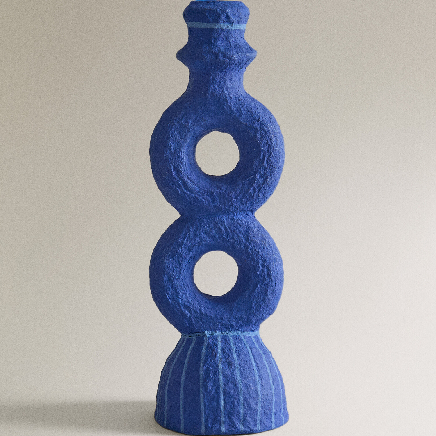 

Подсвечник Zara Home Eight-Shaped Papier-Mâché x Collagerie