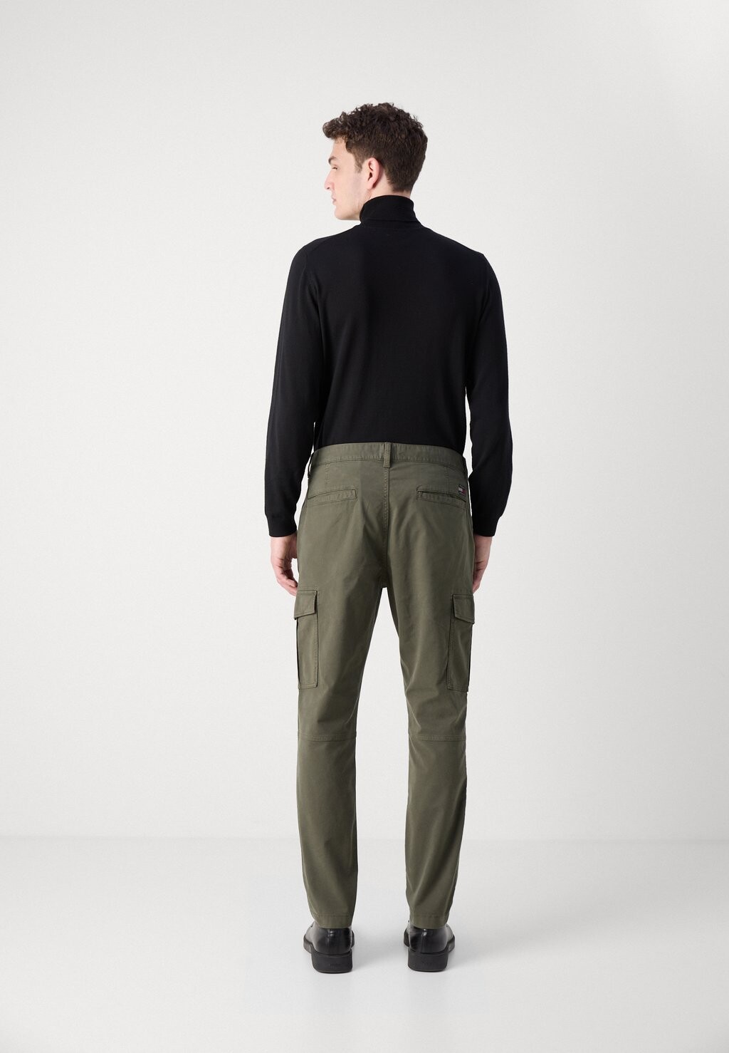 

Брюки карго AUSTIN LIGHTWEIGHT Tommy Jeans, темно-зеленый