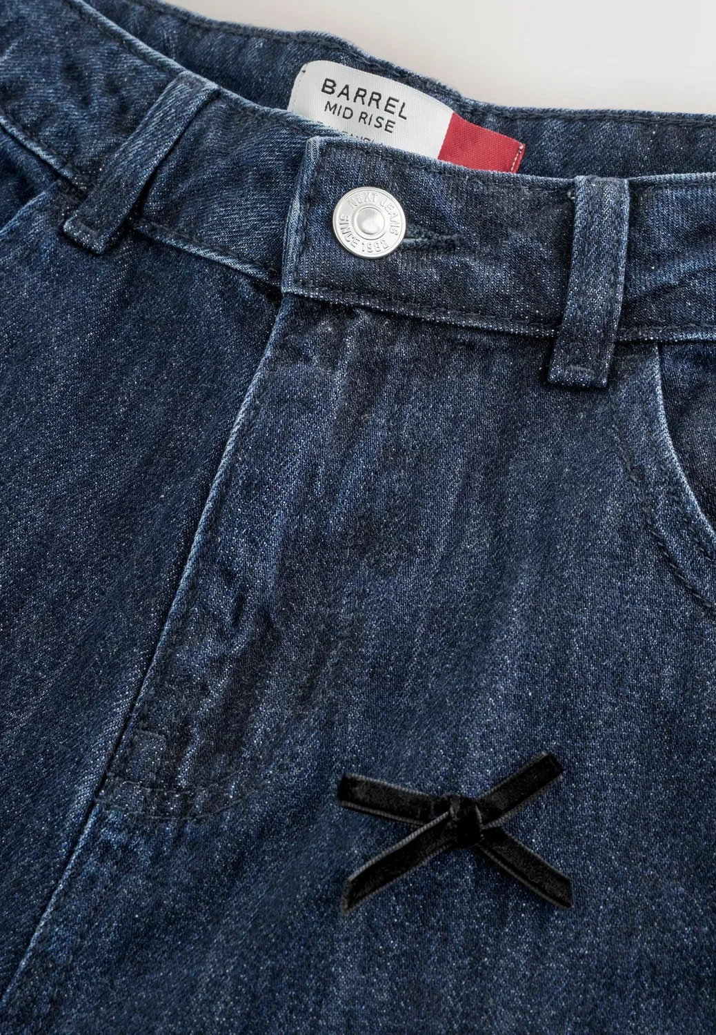Джинсы прямого кроя, классического кроя, украшенные бантом Next, Rinse Blue — фото 2