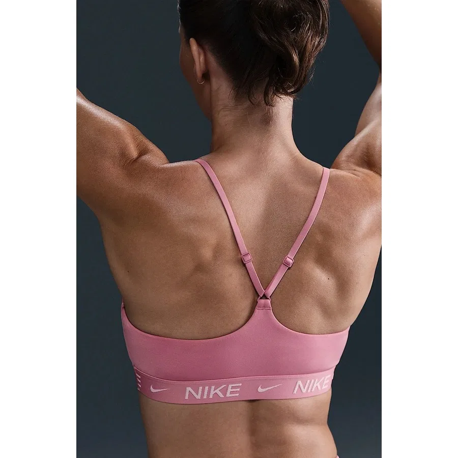 Спортивный бюстгальтер с легкой поддержкой и съемными чашками Indy Light-Support Padded Adjustable Nike, Розовый — фото 2