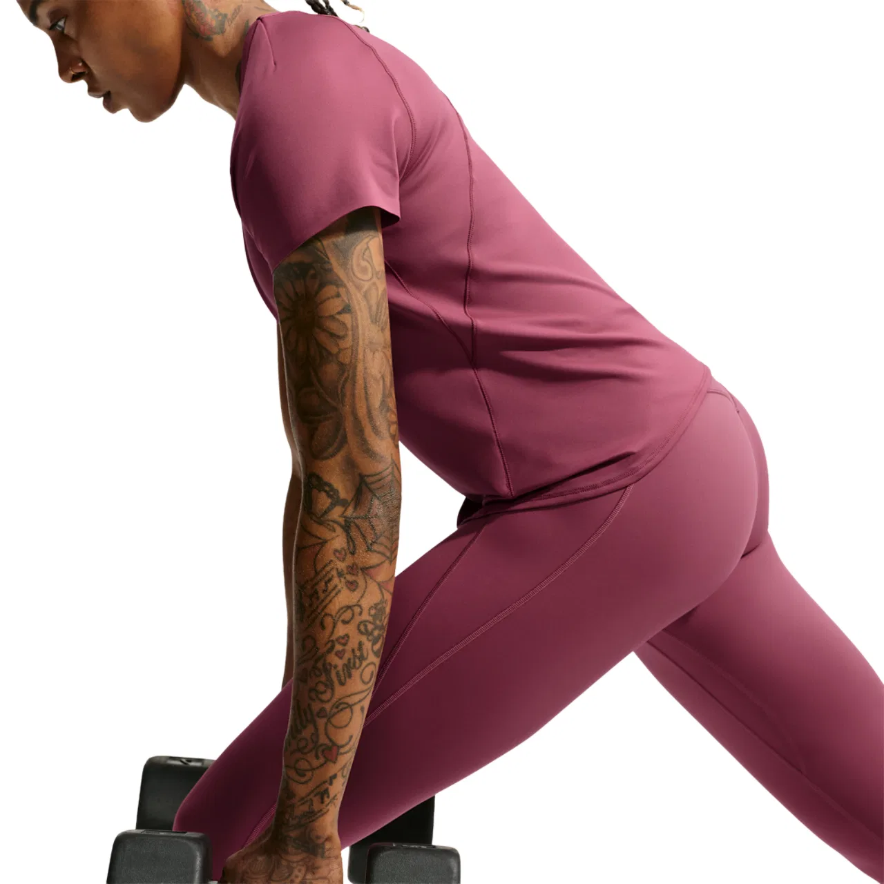 Женская футболка с коротким рукавом Nike Dri-FIT Universa, Mystic Dates/Pink Smoke — фото 3