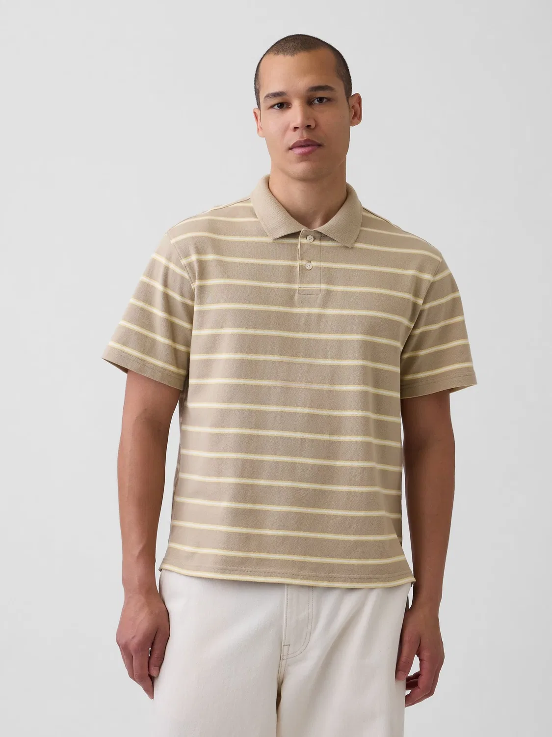 Поло Gap Beige stripe Relaxed Pique, бежевый в полоску