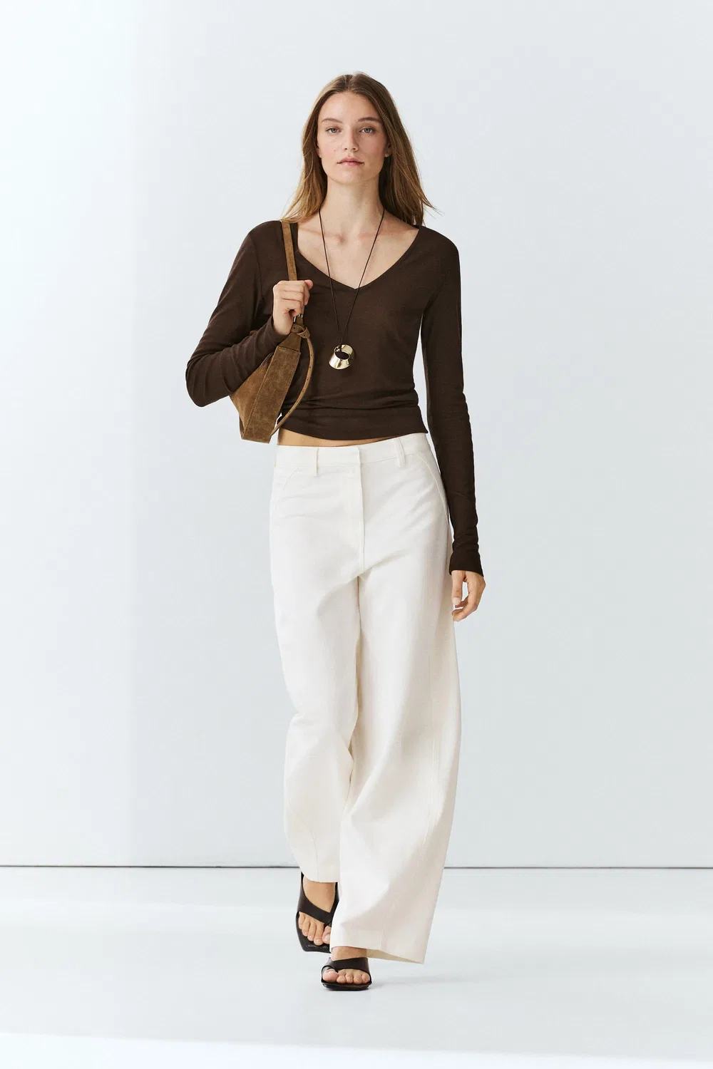 Лонгслив Massimo Dutti Slim Fit V-Neck, коричневый — фото 3