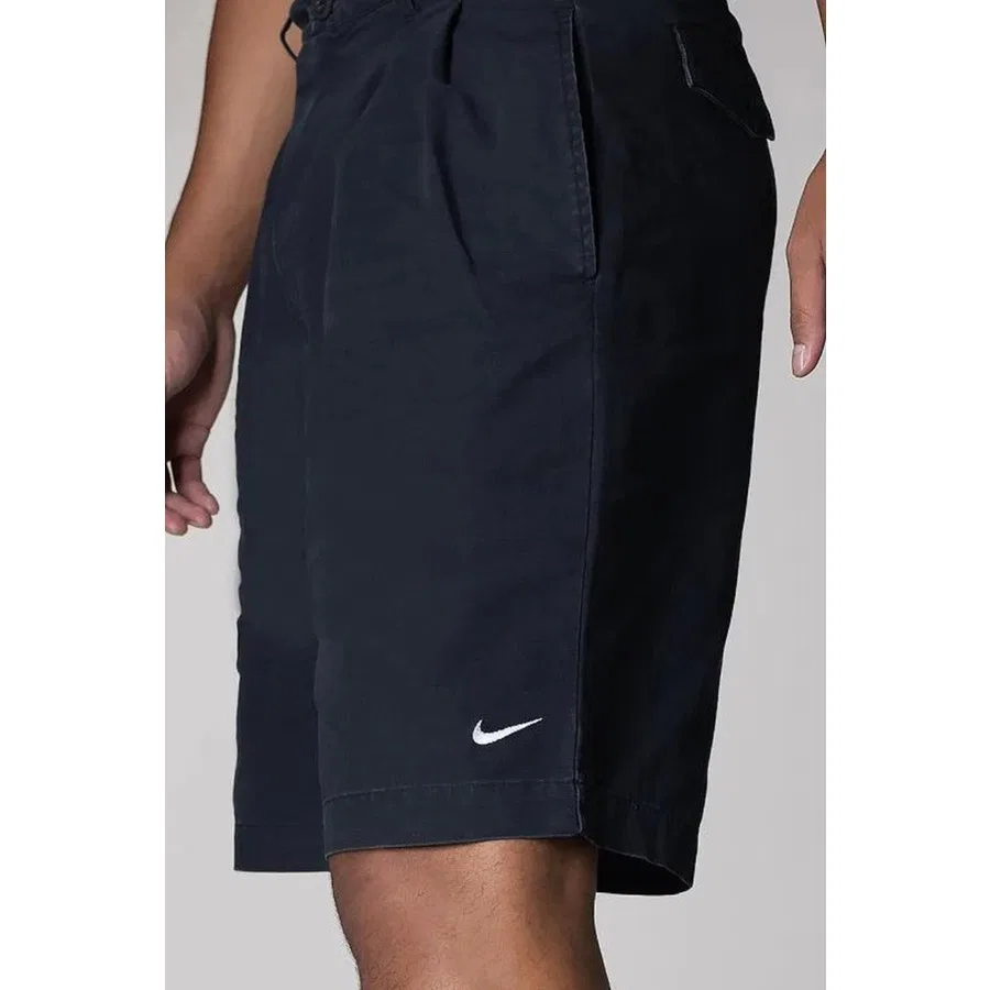 Шорты спортивные с защипами модели Life Pleated Chino Nike, Черный