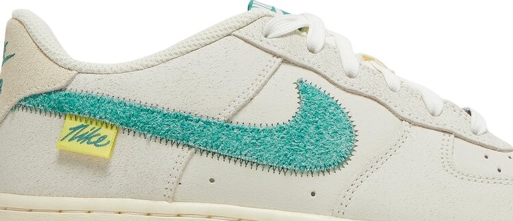 Кроссовки Nike Air Force 1 '07 LV8 GS 'Test of Time', кремовый — фото 3