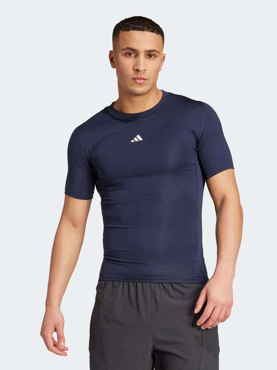 Футболка тренировочная TECHFIT adidas, синий