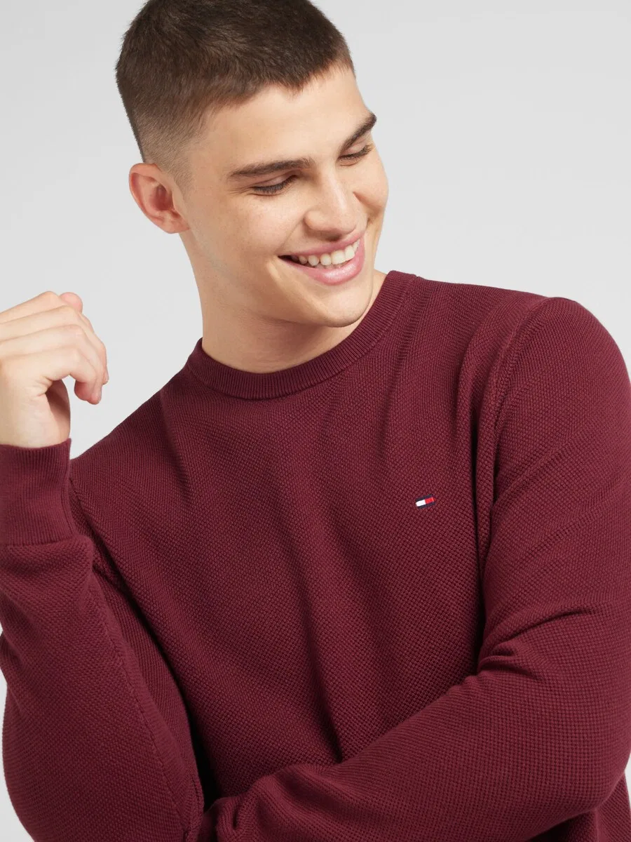 Свитер TOMMY HILFIGER 'Essential' цвета карминно-красный — фото 3