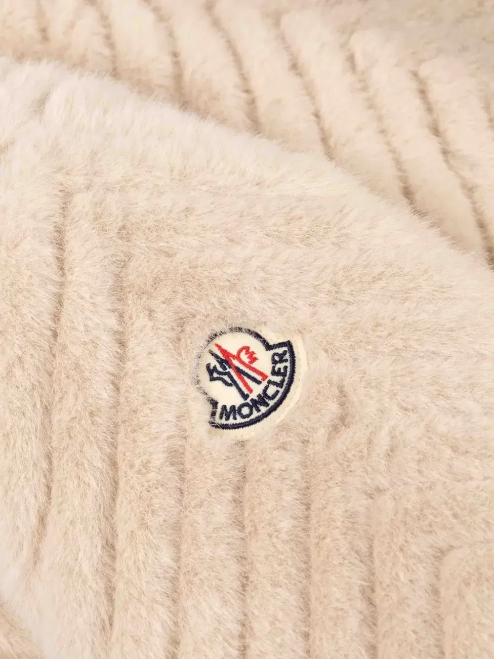 Шуба Elra с шевроном из искусственного меха Moncler Enfant, бежевый — фото 2
