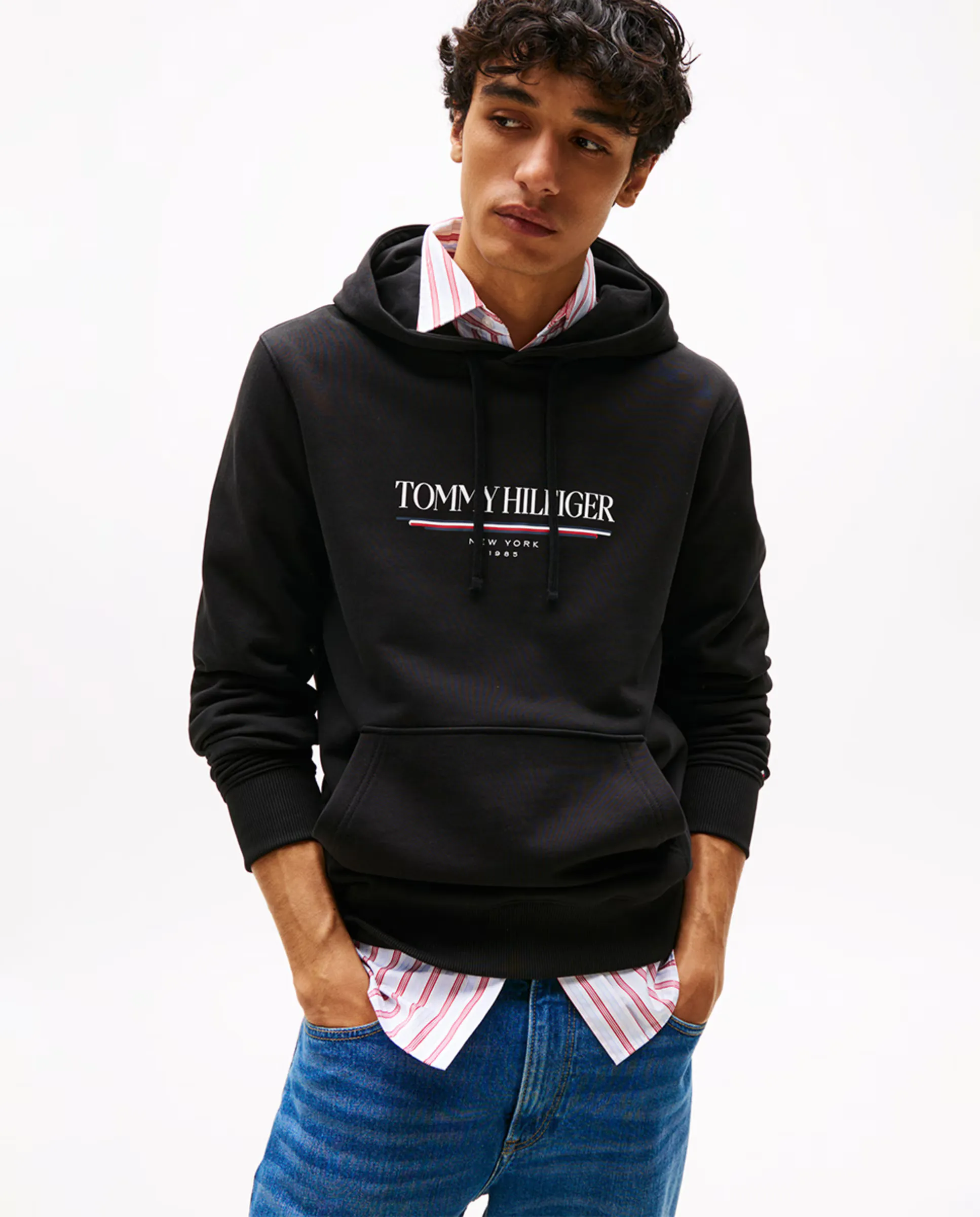 

Мужская худи без молнии Tommy Hilfiger, черный