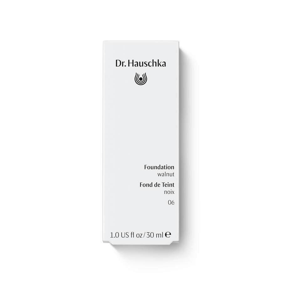 Тональный крем для лица foundation 002 pine 30 ml Dr Hauschka, nr.06 - walnut, объем 30 мл — фото 2