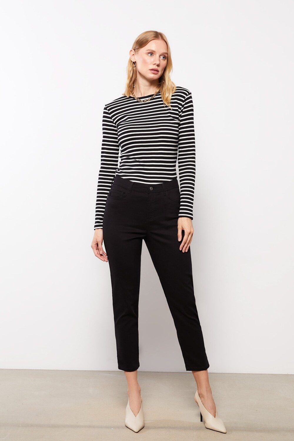 

Джинсы - Черный - Тонкий LC Waikiki, черный