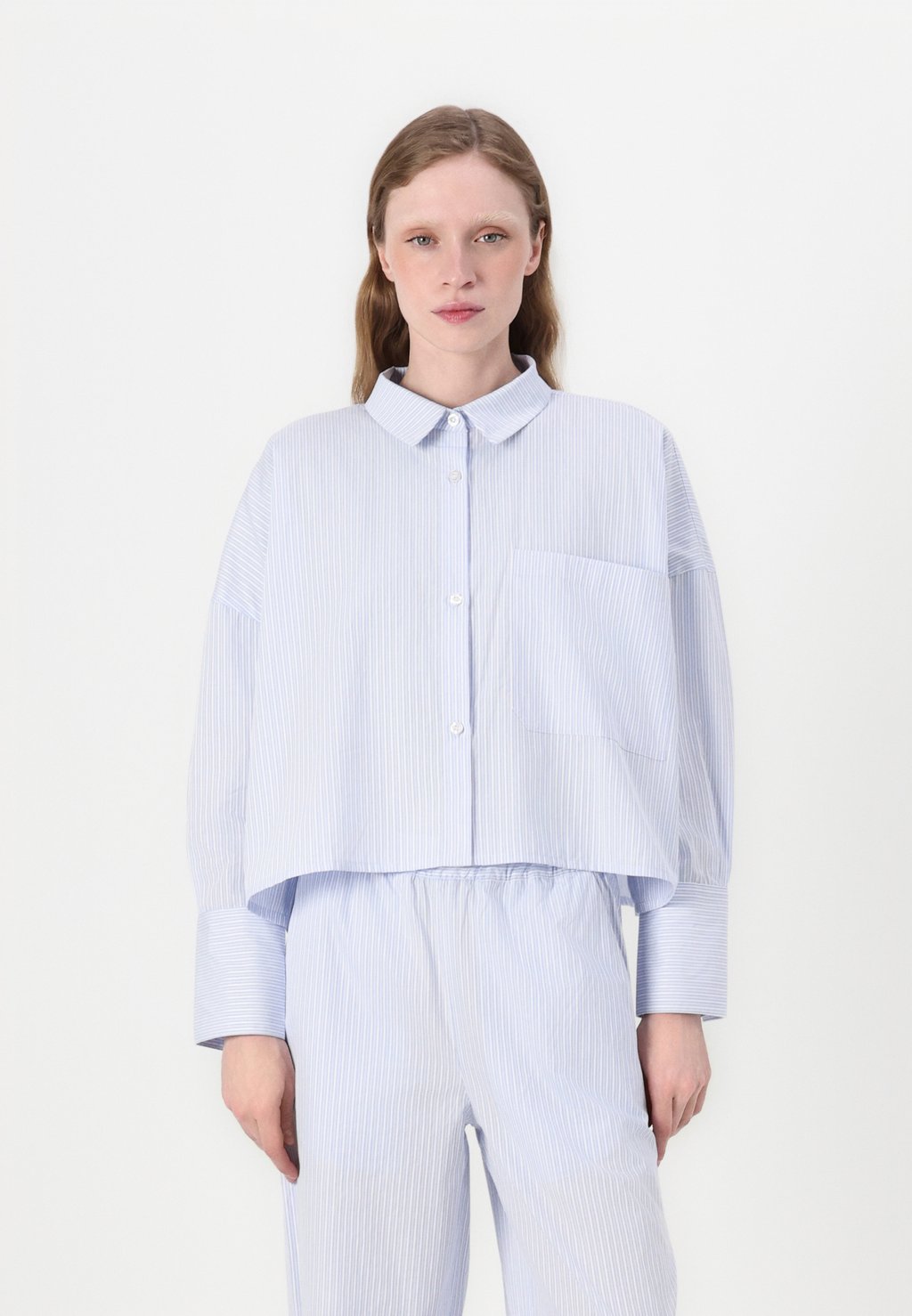 

Блузка на пуговицах CROP SHIRT BLANCHE, светло-голубой