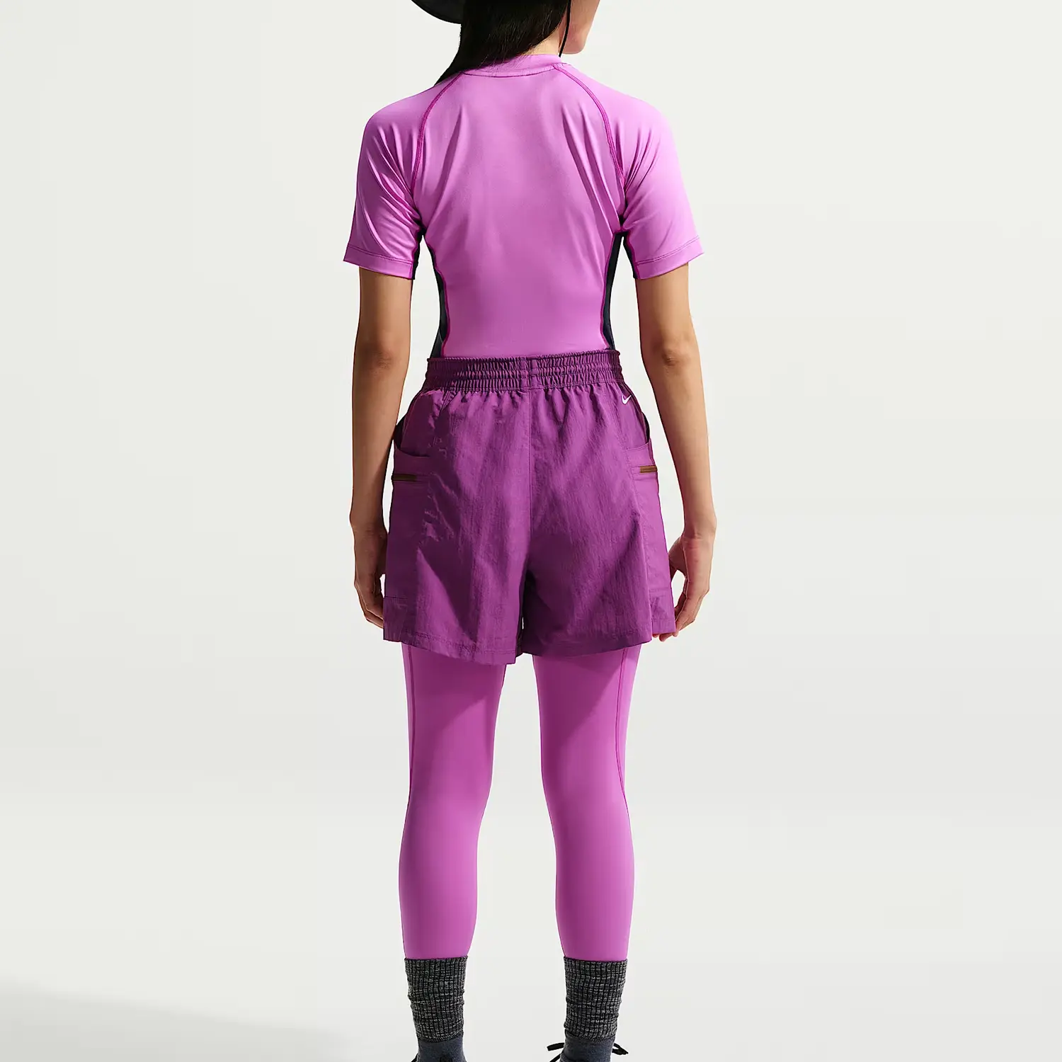 Футболка ACG Quick Dry женская Nike, bright фиолетовый/obsidian color/черный — фото 3
