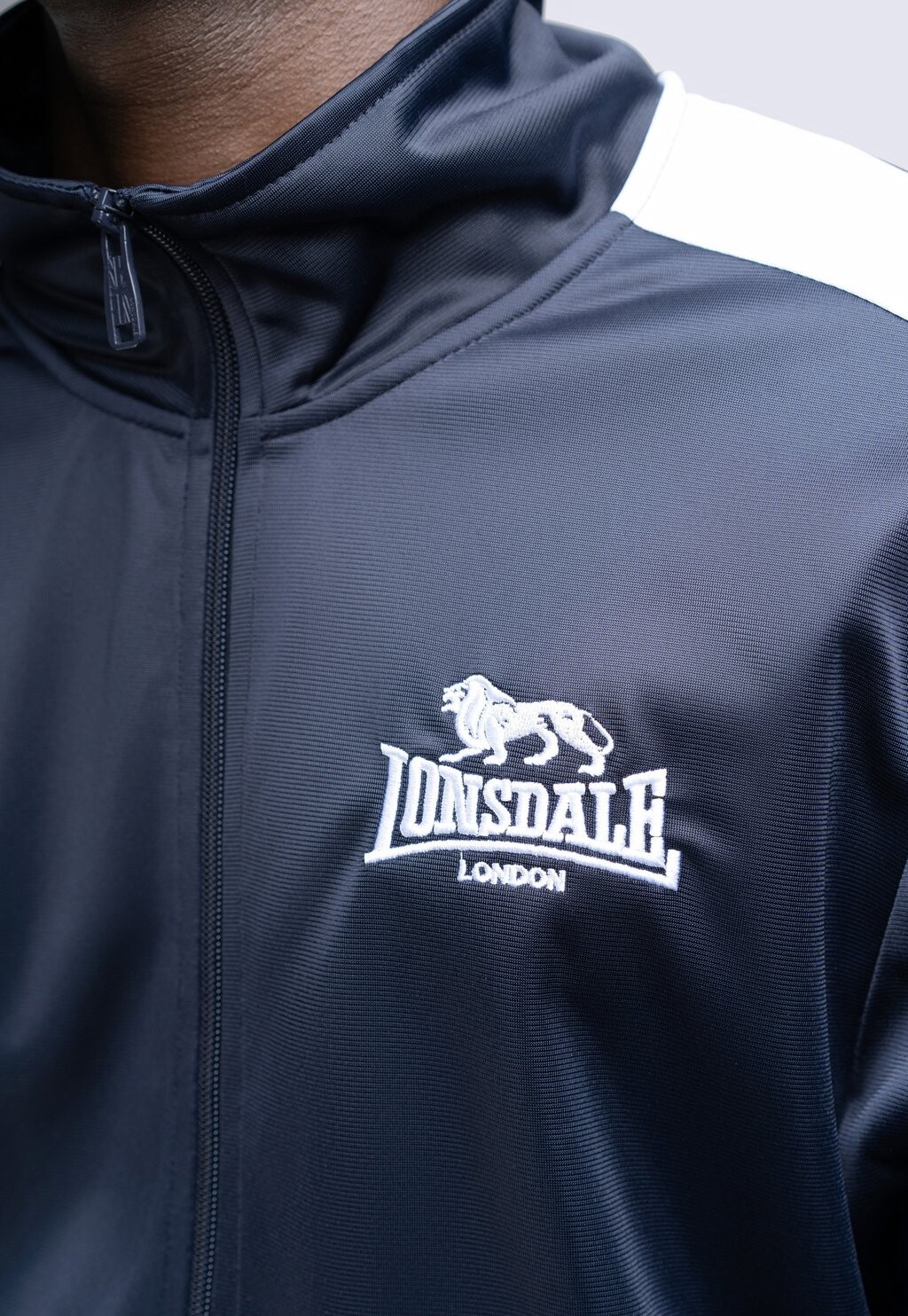 

Спортивный костюм Pember Lonsdale, черный