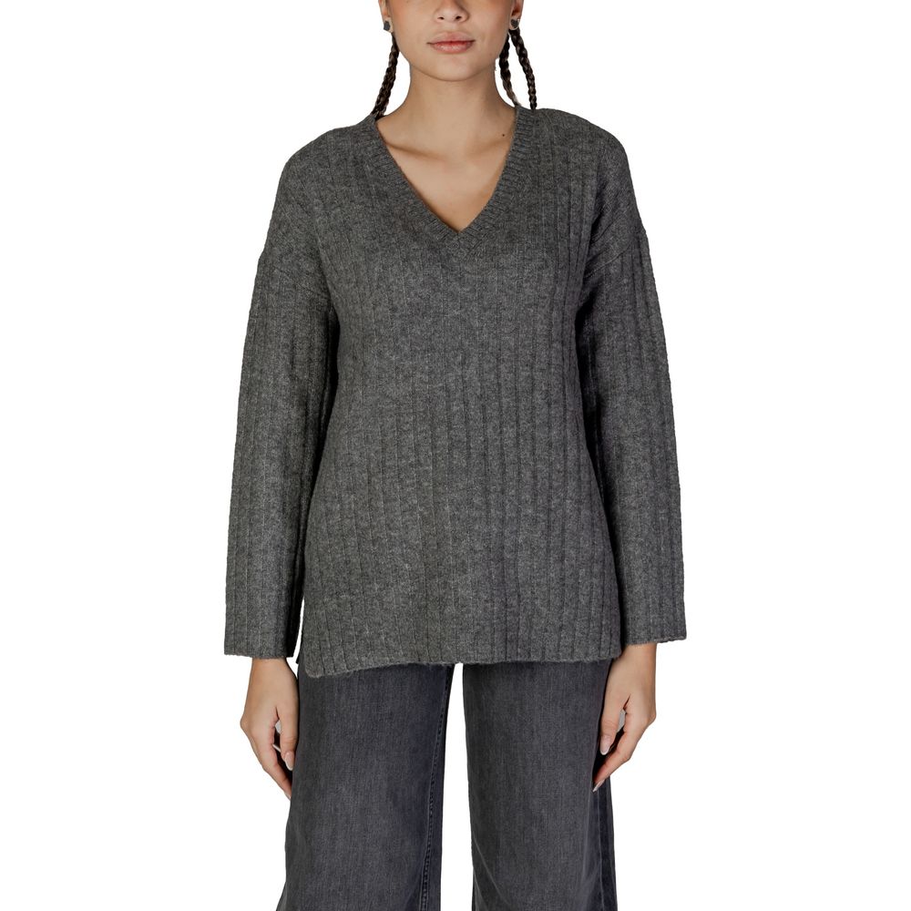 

Серый акриловый свитер Vila Clothes