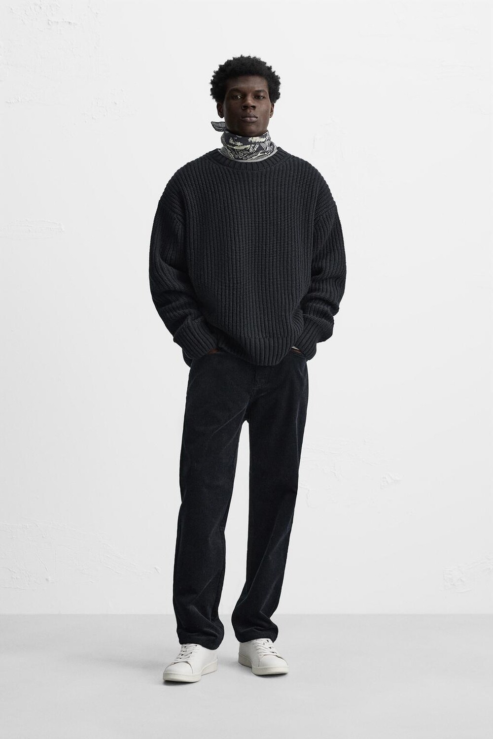 

Брюки из вельвета ZARA, темно-синий