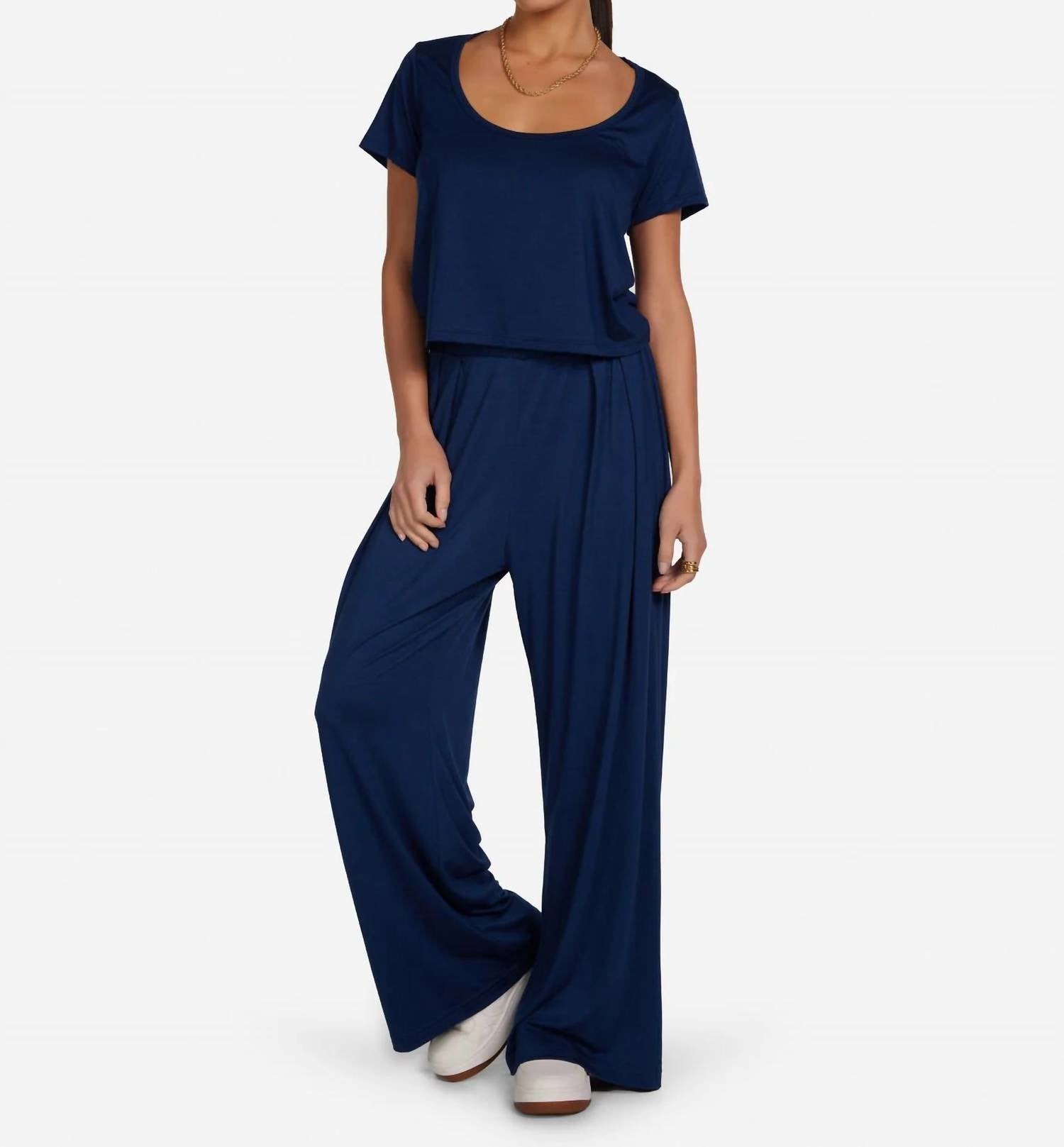 

Топ Roux с круглым вырезом в цвете Astral Navy Michael Lauren, Astral Navy