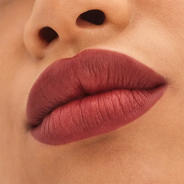 Губная помада Powder Kiss Velvet Blur Mac Cosmetics, цвет coca kisses — фото 4