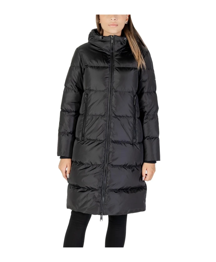 

Черная куртка с капюшоном, застежкой-молнией и карманами. Armani Exchange, черный