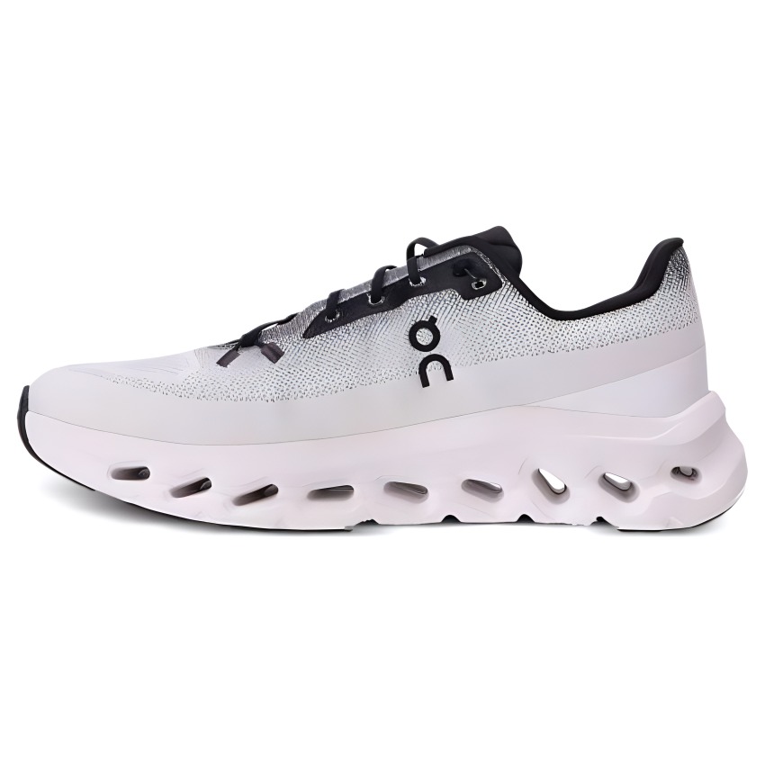 

On Беговые кроссовки Cloudtilt Black Ivory в цвете белый-черный, цвет White Black