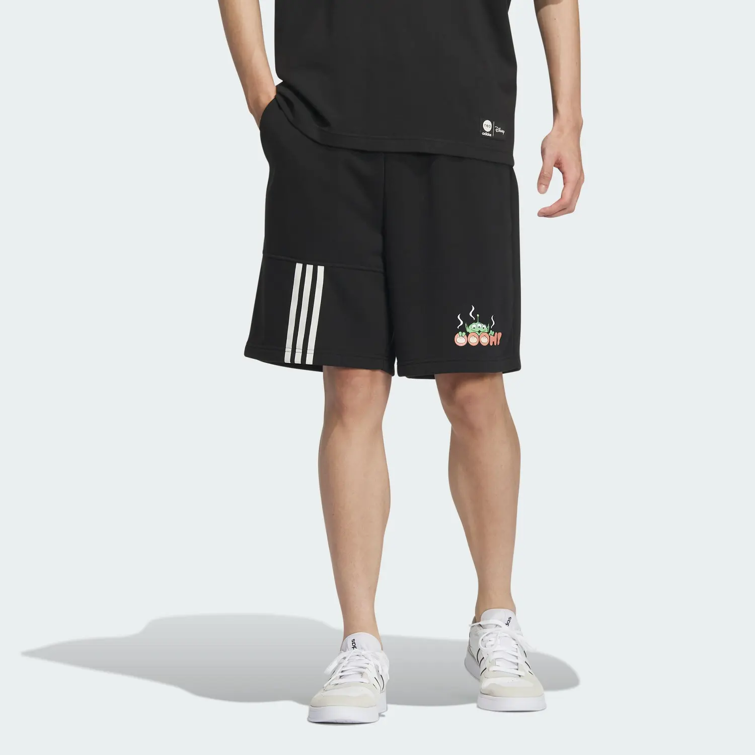 Disney X Casual Шорты Мужские Черные Adidas Neo — фото 3
