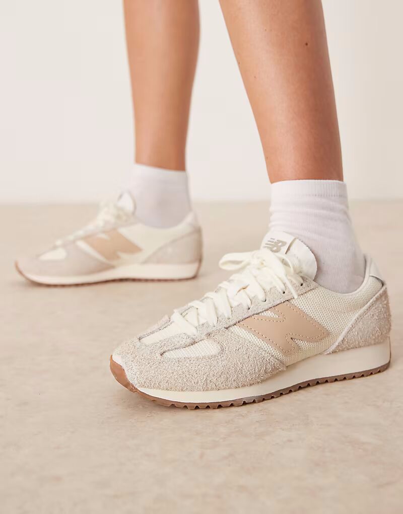 Кроссовки New Balance 471 в кремово-белом и серо-коричневом цветах