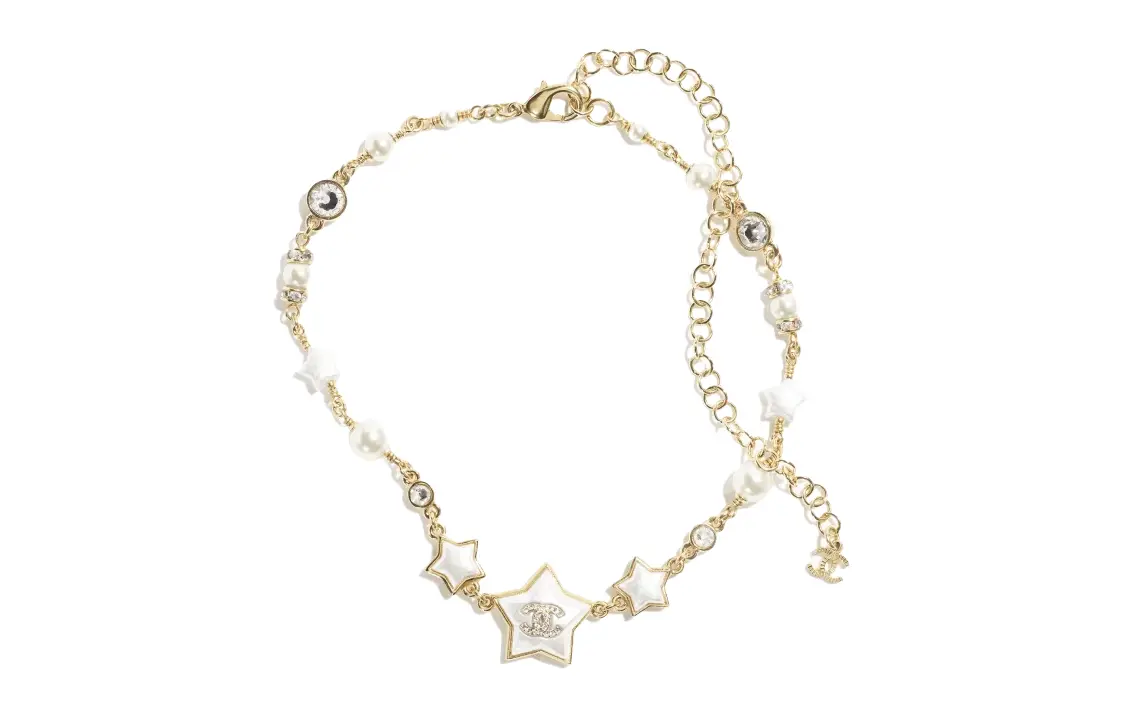 

CHANEL Ожерелье из искусственного жемчуга CC Resin для женщин цвет ivory