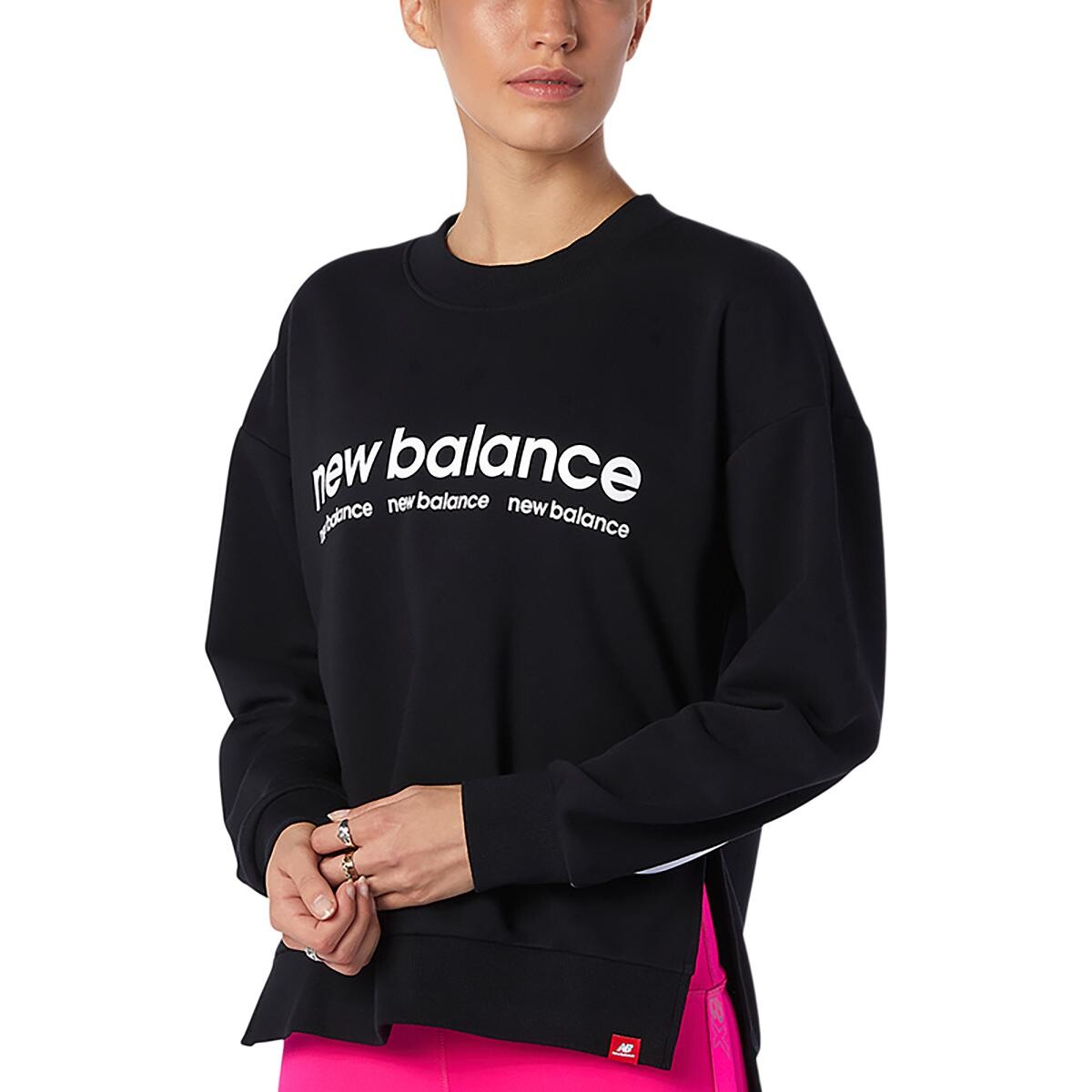 

Толстовка женская черная New Balance
