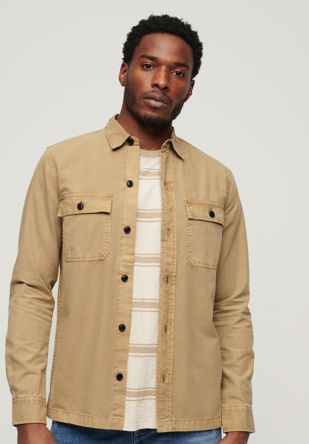 

Легкая куртка MILITARY LONG SLEEVE Superdry, цвет canyon sand brown