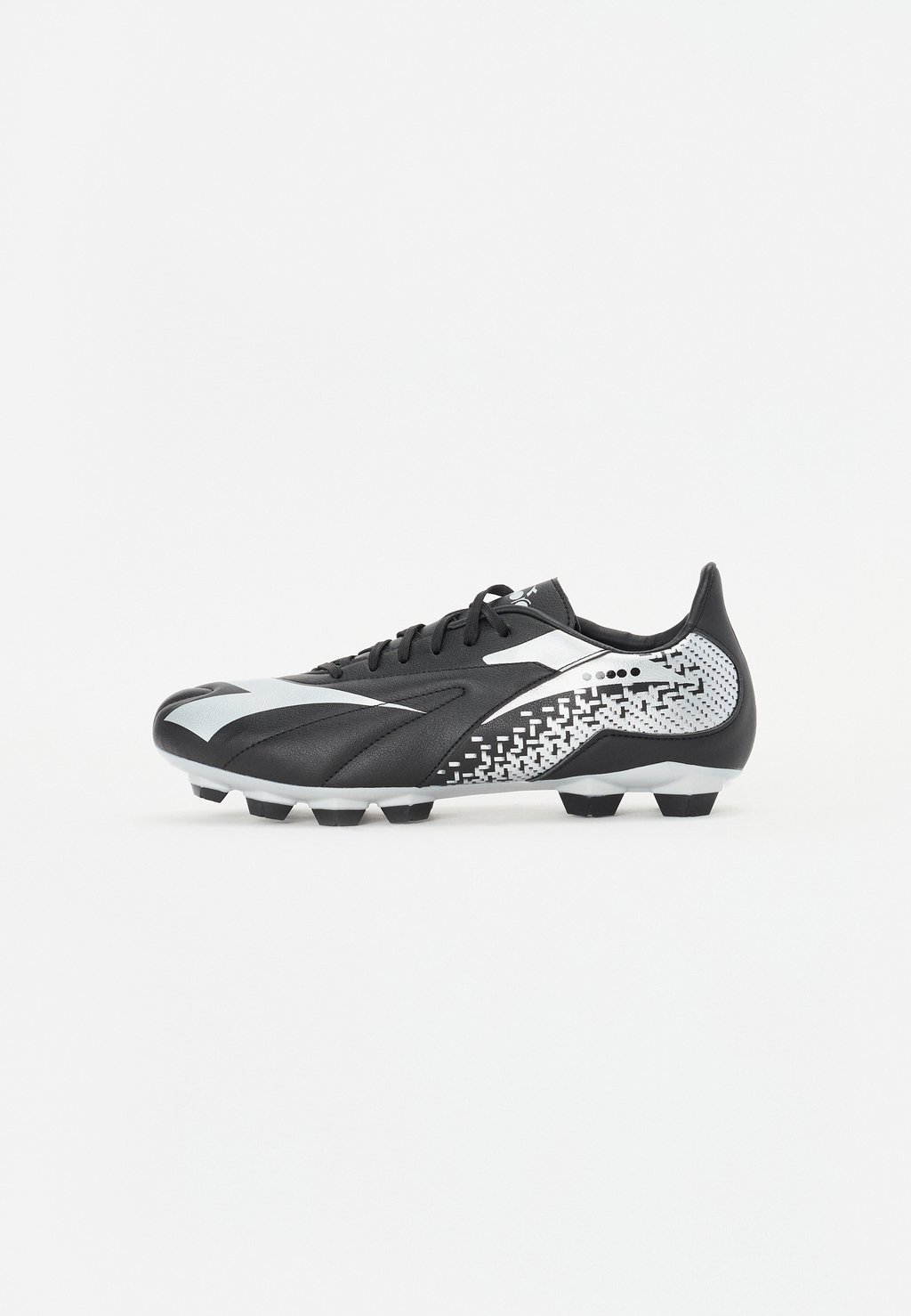 

Футбольные бутсы MAXIMUS ELITE Diadora, черный