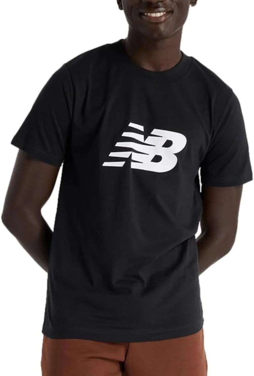 

Футболка New Balance с логотипом