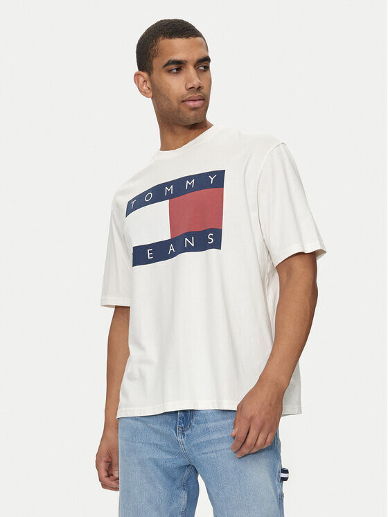 

Футболка оверсайз Tommy Jeans, белый