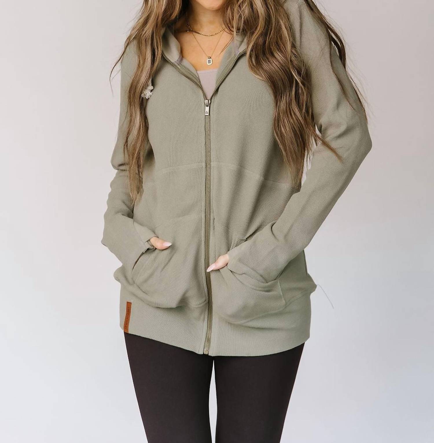 

Толстовка с капюшоном вафельной вязки Fullzip In Willow AMPERSAND AVE
