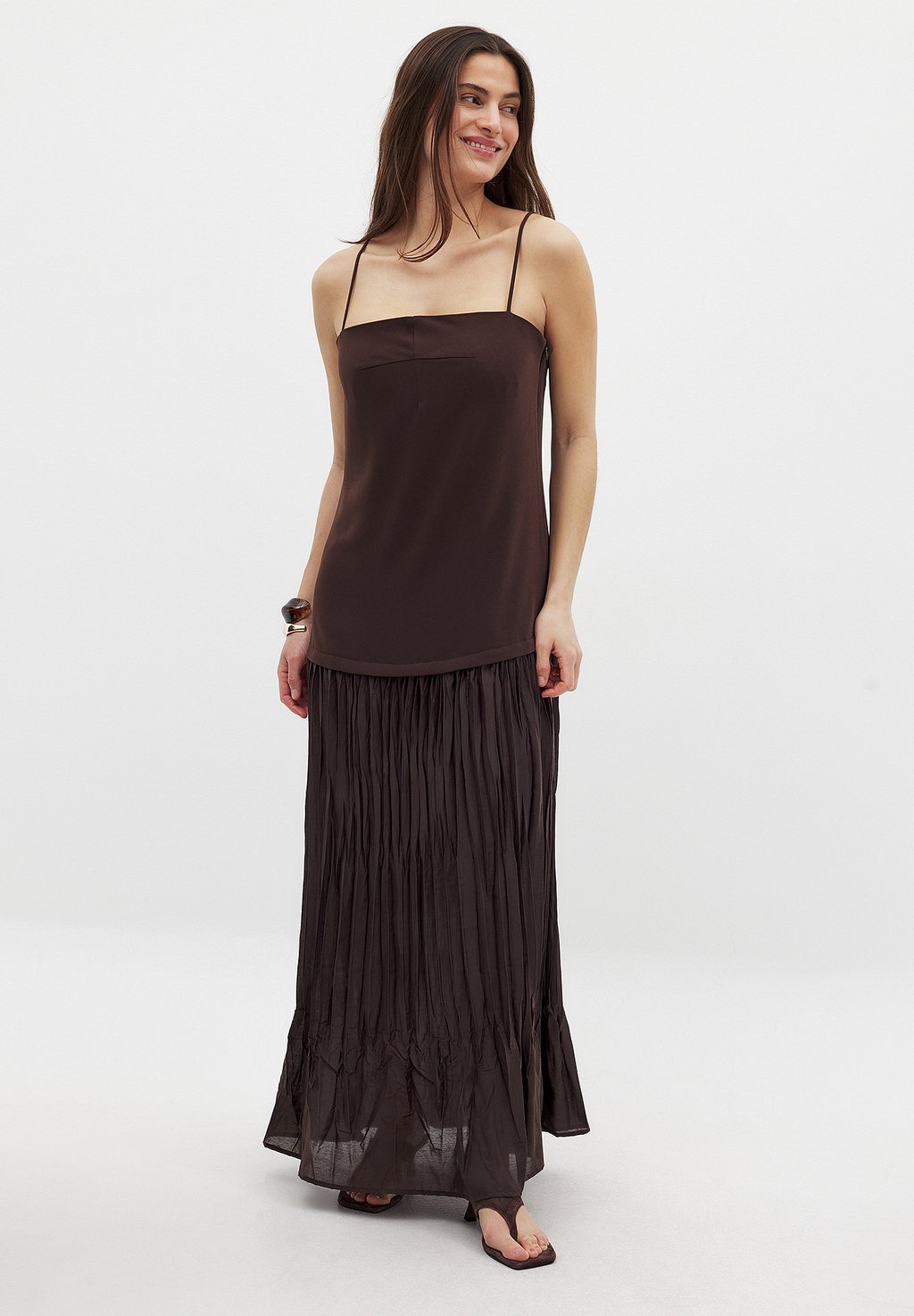 

Платье макси SHEER SLIP NA-KD, коричневый